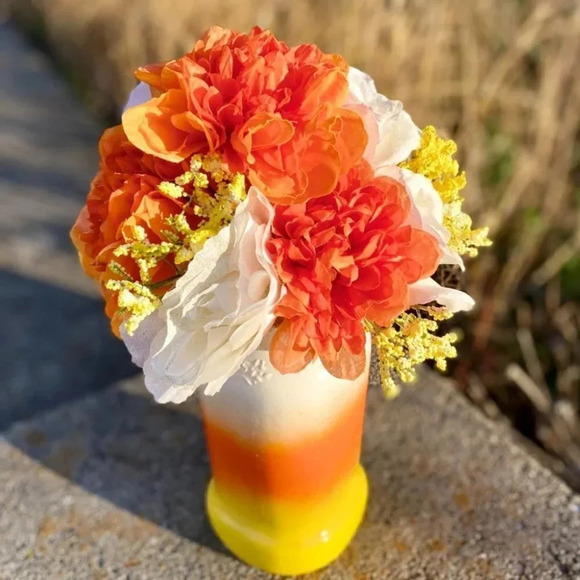 💛🧡🤍 NEW - Cute Fall - CANDY CORN - Faux Floral Accent Arrangement - Picture 7 of 15